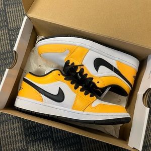 Nike air jordan 1 low laser orange